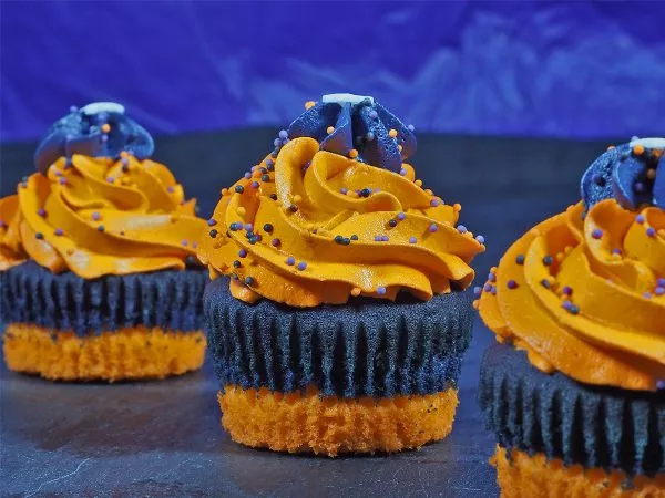 Creepy tasty cupcakes for Halloween
