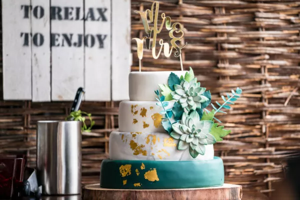 Botanical wedding cake