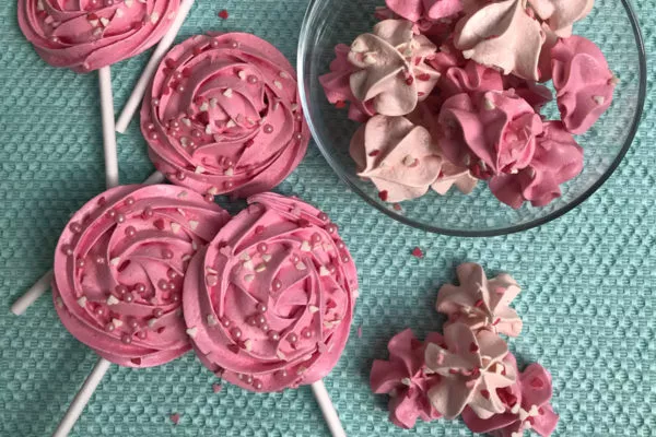 Meringues and lollipops