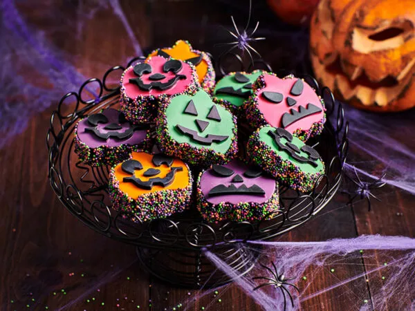 Halloween pumpkin heads