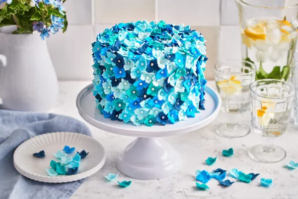 Blue flower cake