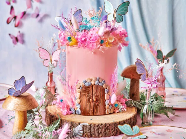 Fairy cake met droogbloemen