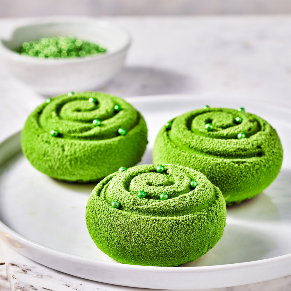 F41330 FunCakes Velvet Spray Green Ambience