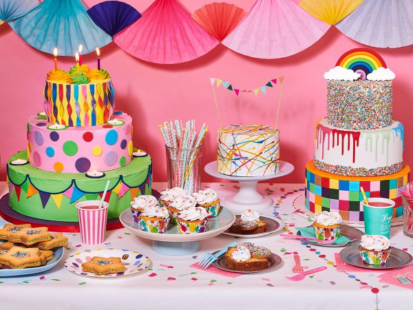 Prepare your own birthday sweet table! - FunCakes