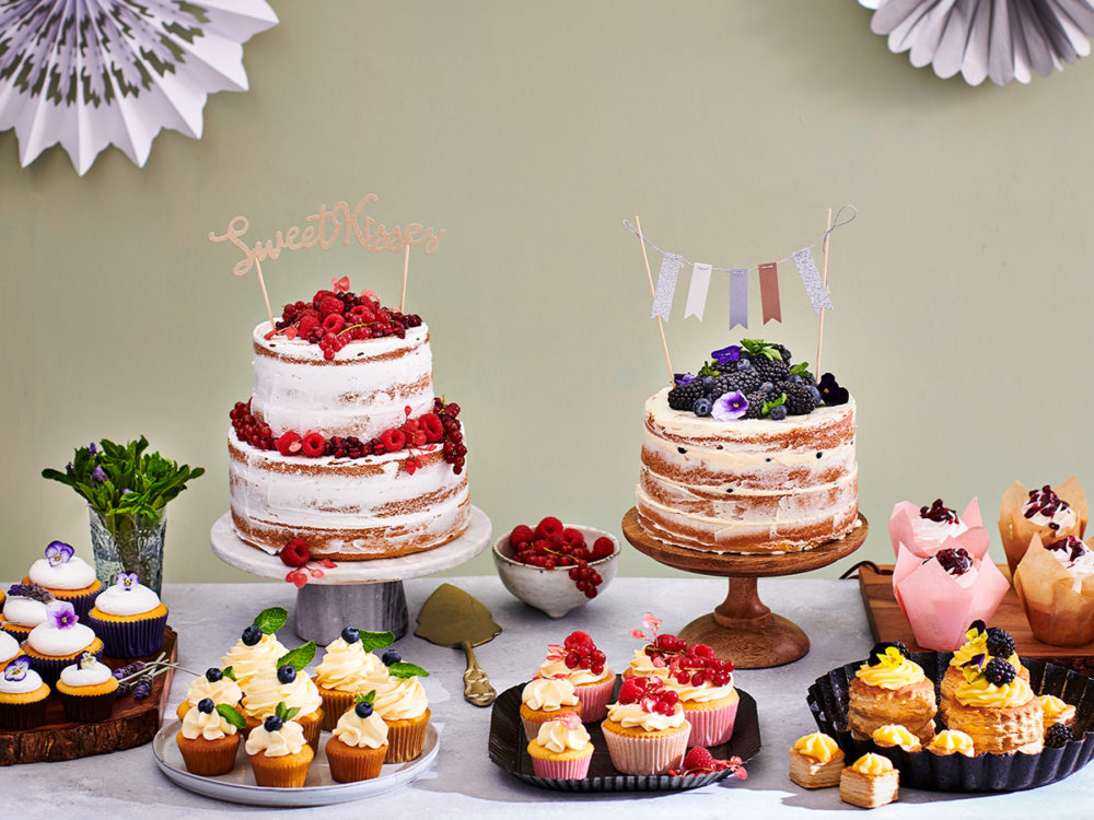 Low Sugar Cupcakes Met Rood Fruit Website 2