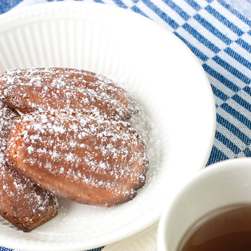 Madeleines met citroen glazuur