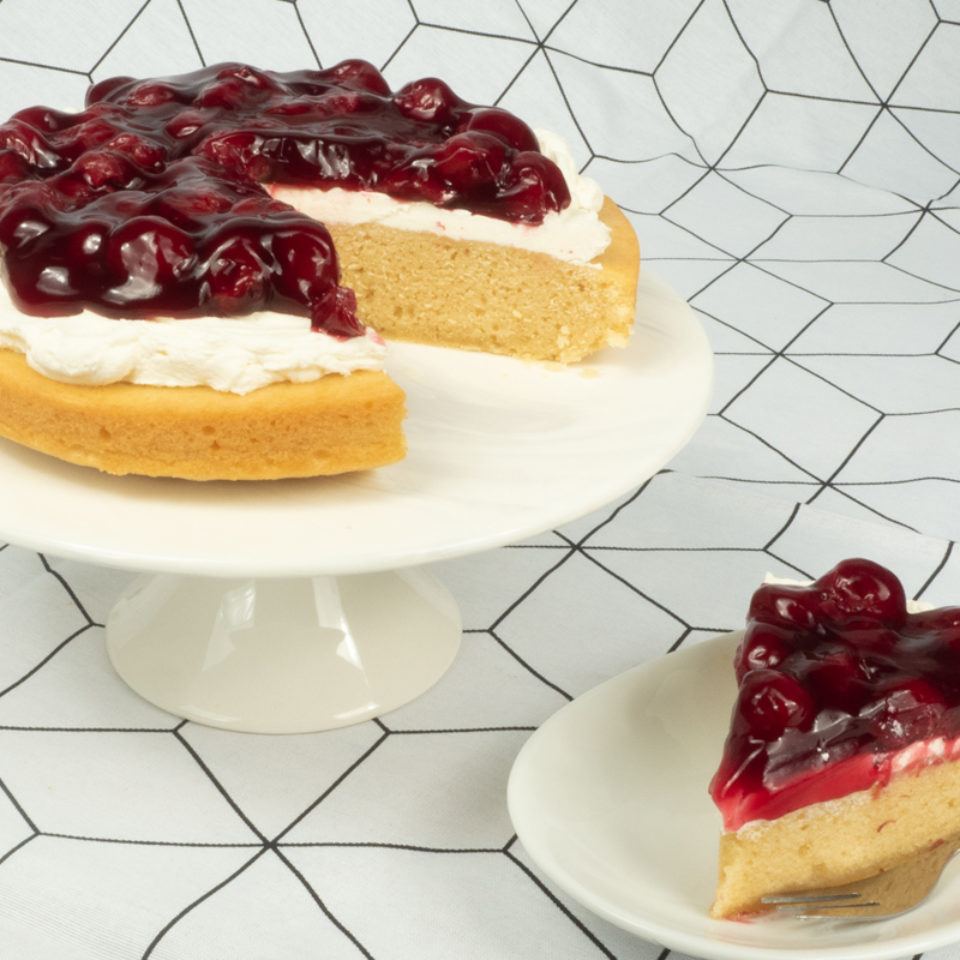 Vegan cake met kersen