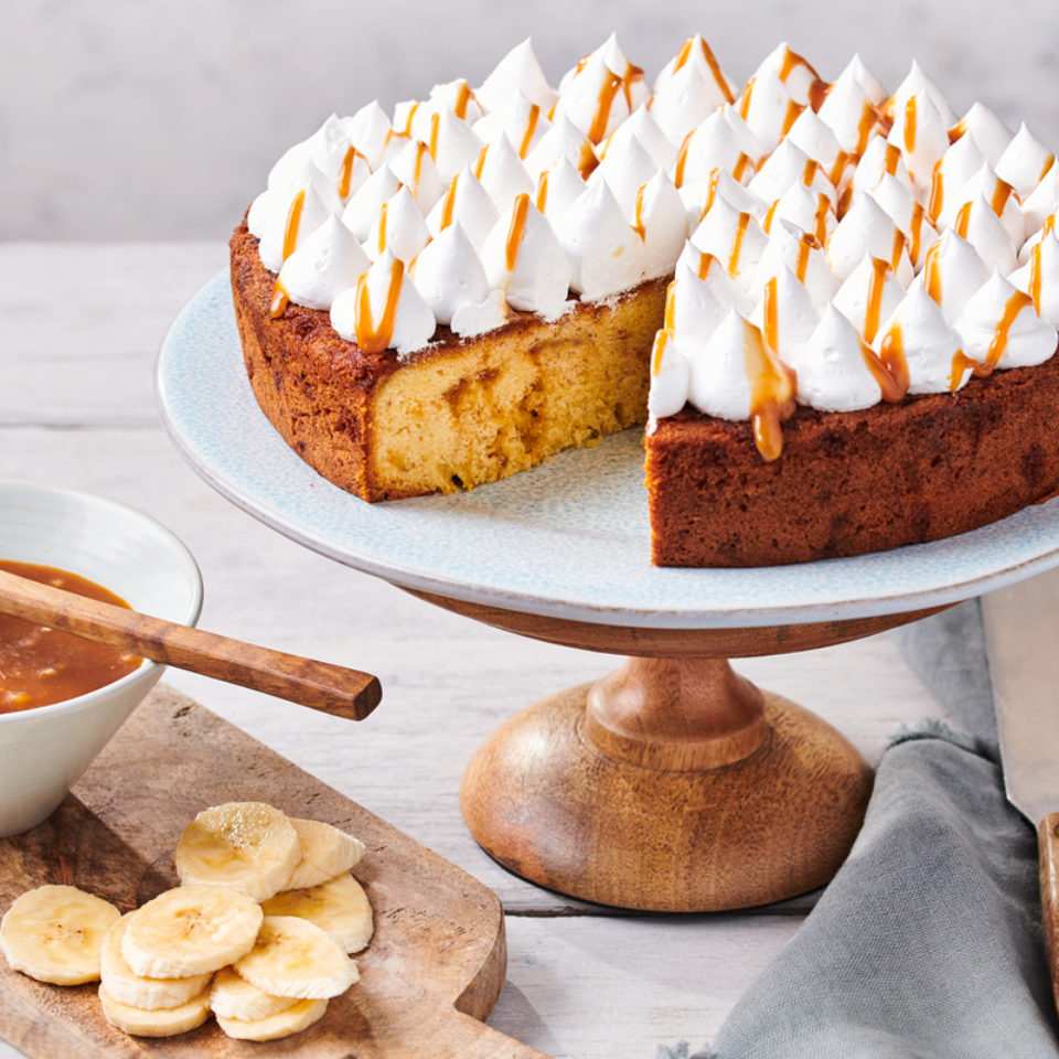 Banoffee cake met karamel drizzle
