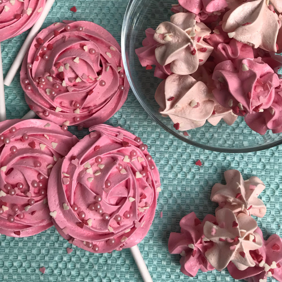 Meringues and lollipops