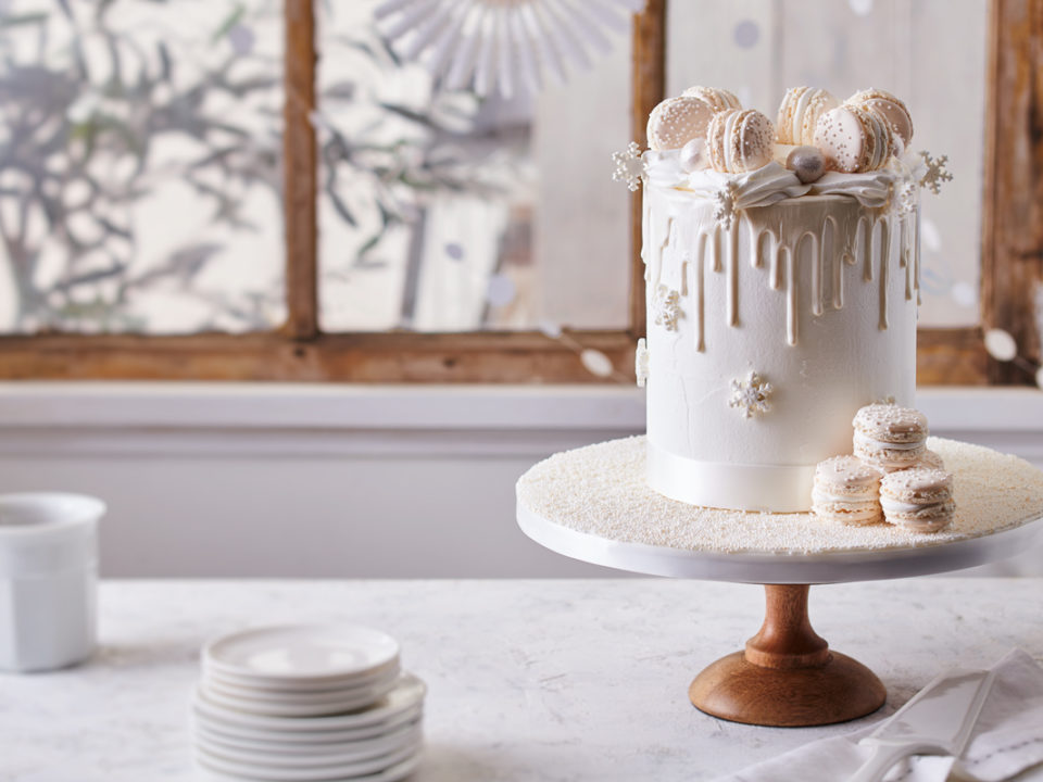 Complete White Cake - FunCakes