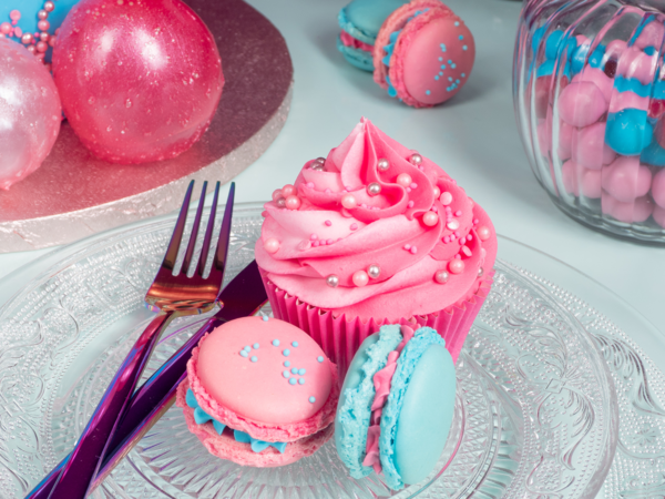Bubblegum Macarons 1