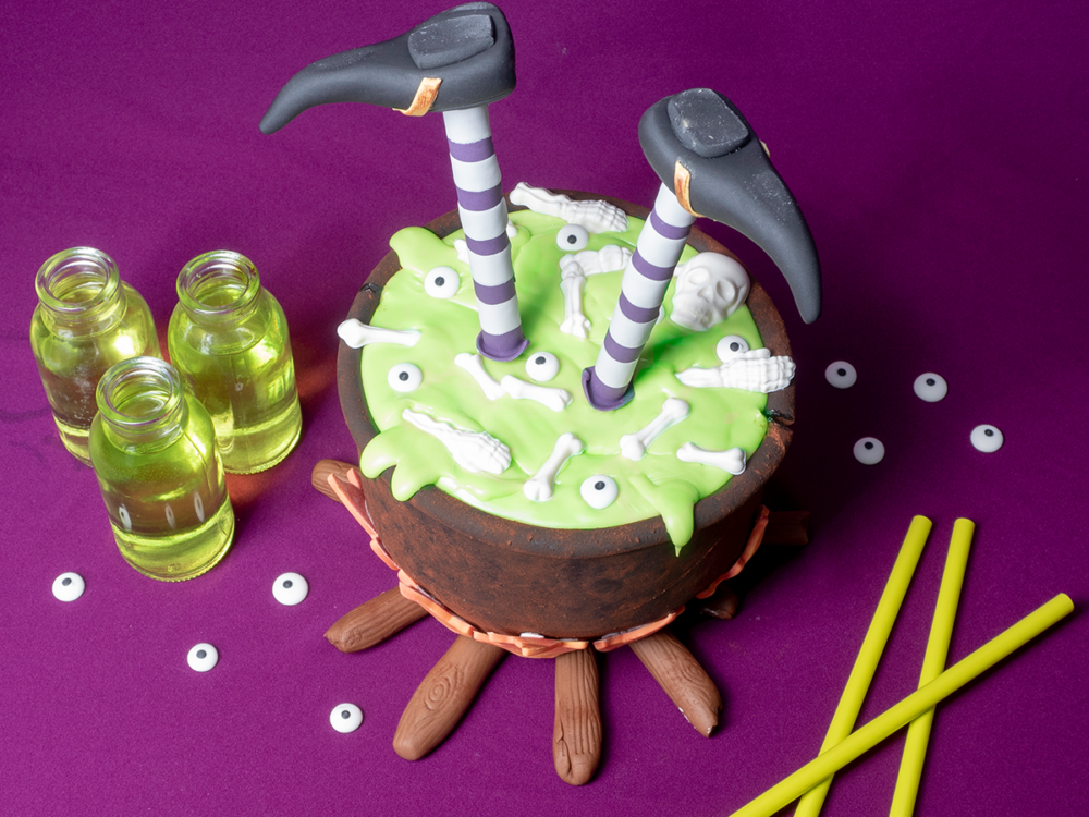 Cauldron Cake Heksenketel cake
