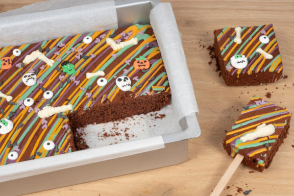 Halloween Brownie Bark 2