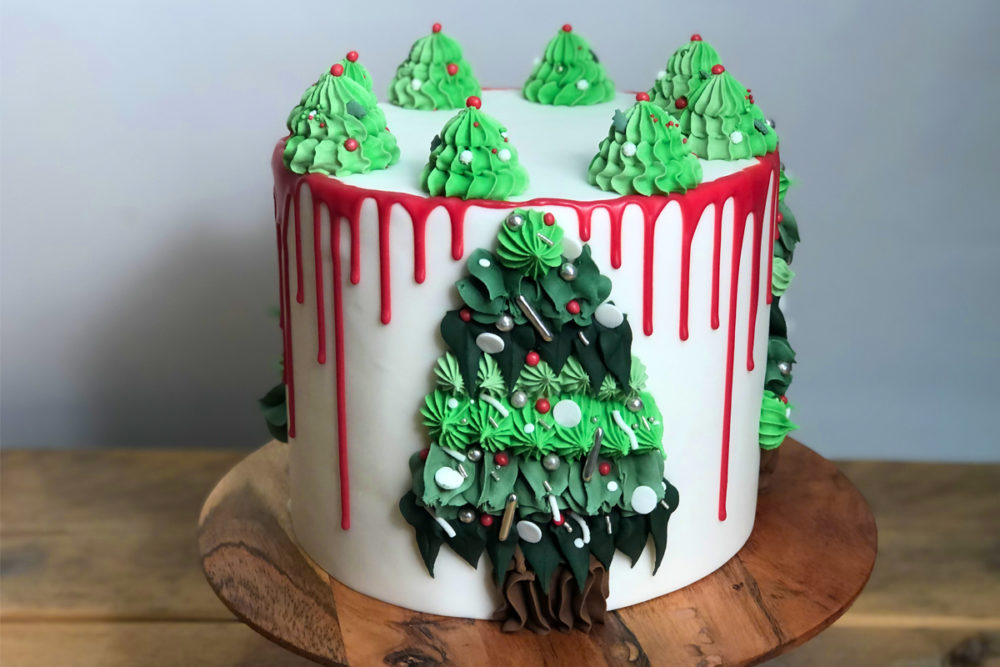 Christmas Tree Cake Pan with Beautiful Buttercream Icing