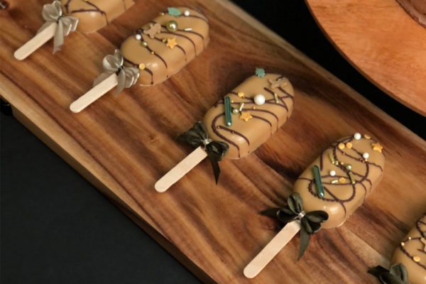 Kerst Cakesicles1