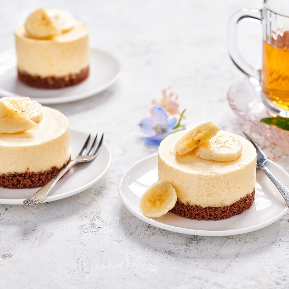 Mini banaan bavarois gebakjes