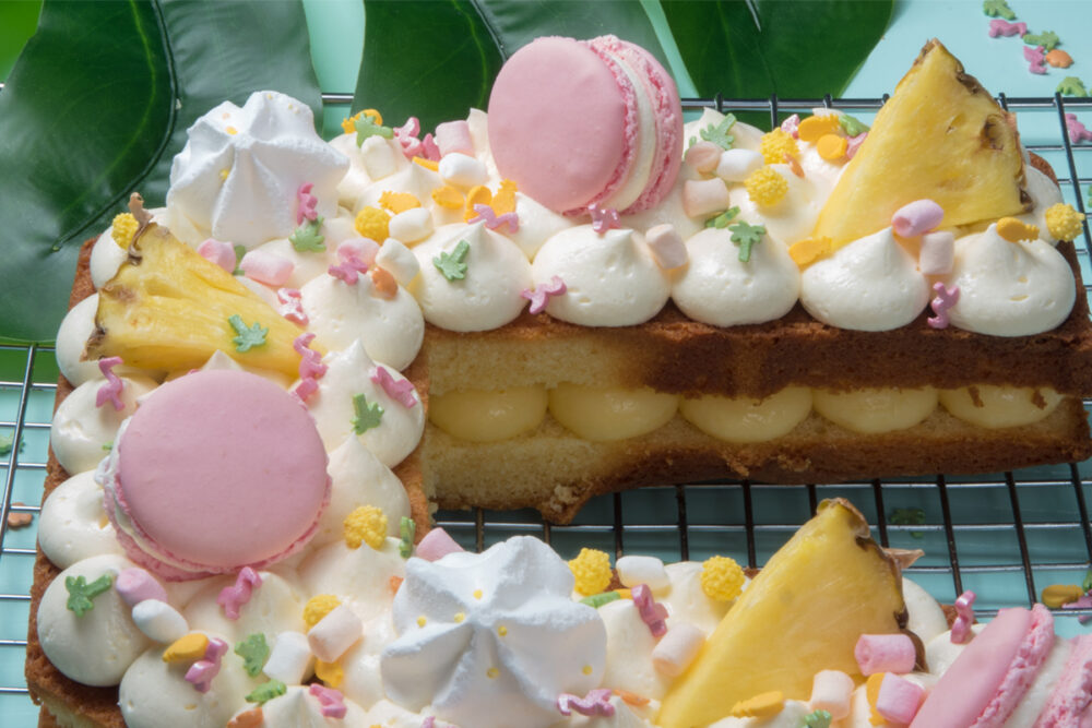 Tropical Letter Cake3