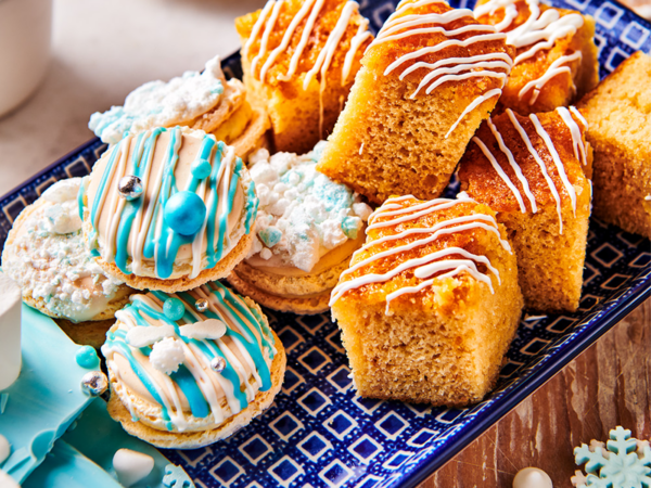 Glaze Platter Macarons