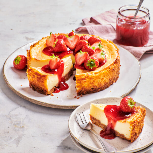 F11155 FunCakes Mix Cheesecake Ambiance Photo