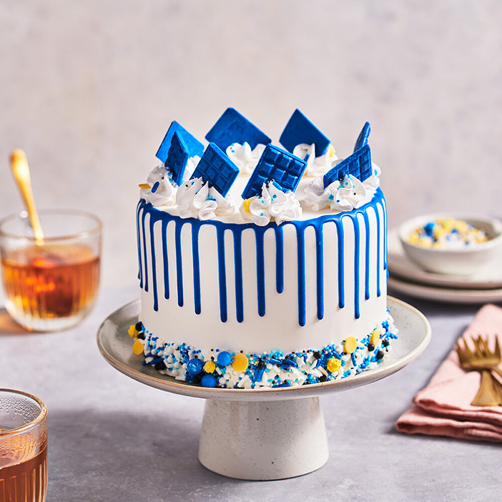 F54260 FunCakes Choco Drip Royal Blue Ambience