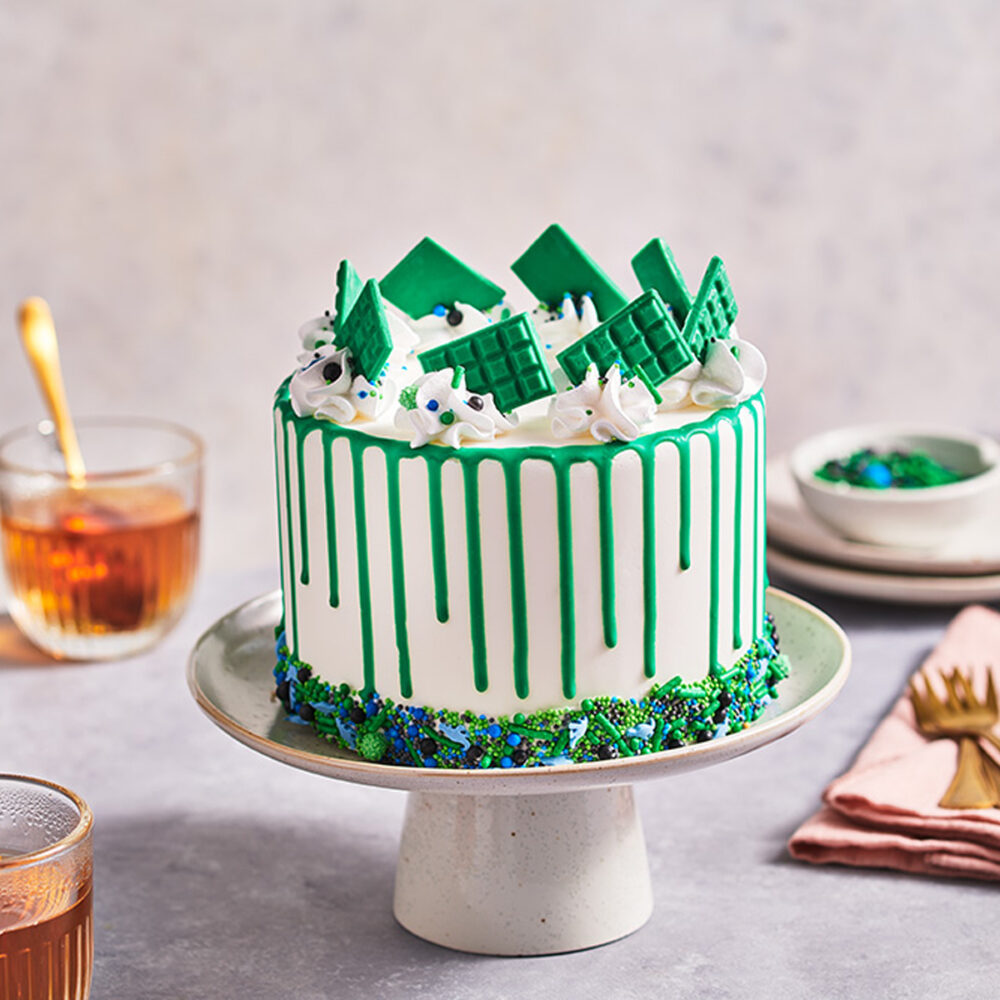 F54285 FunCakes Choco Drip Leaf Green Ambience