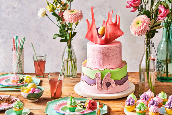 Fun Cakes 20220721 Sweet Sixteen Meiden 03