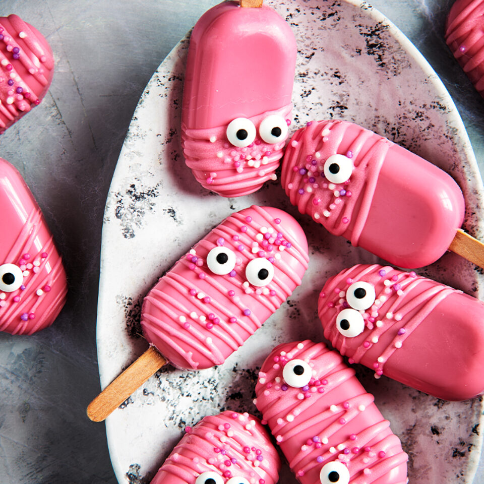 Halloween cakesickles