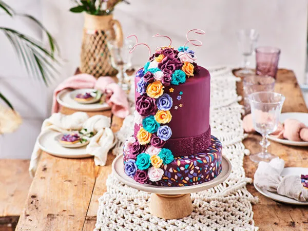 Chic Aubergine cake with flowers