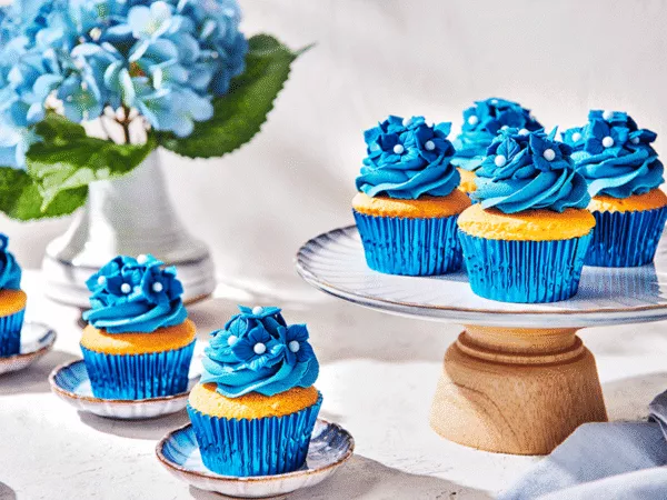 Belle Blue Cupcakes with flowers
