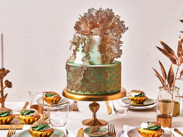 Cake with golden lace