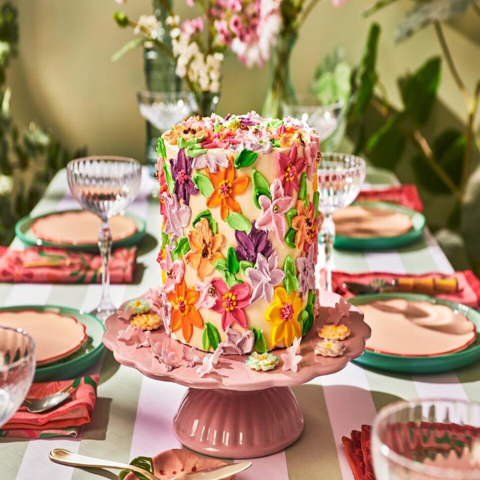 Vrolijke bloemen taart